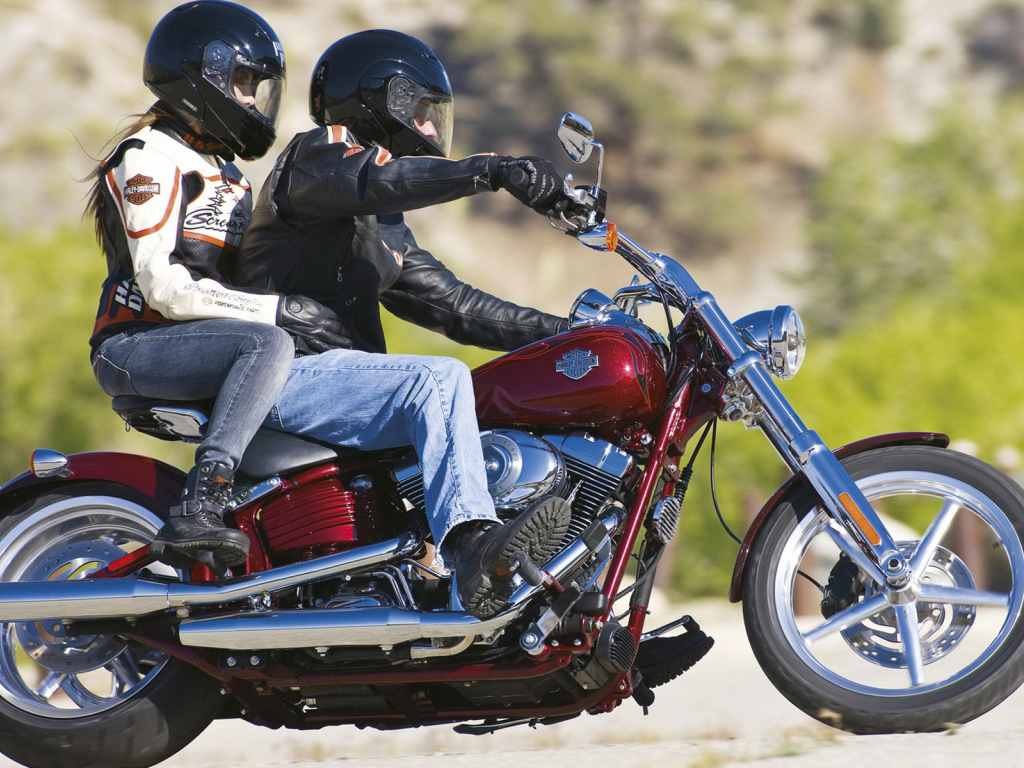 Харлей Девидсон FXCWC