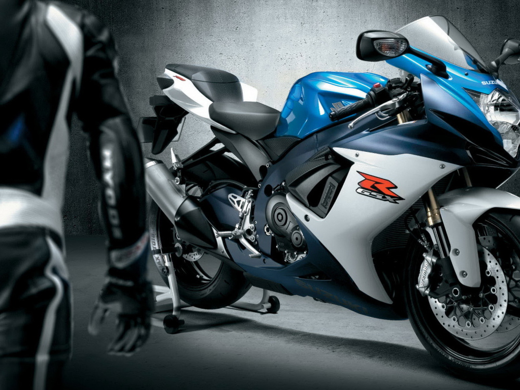 Спортивный мотоцикл Сузуки GSX-R 600