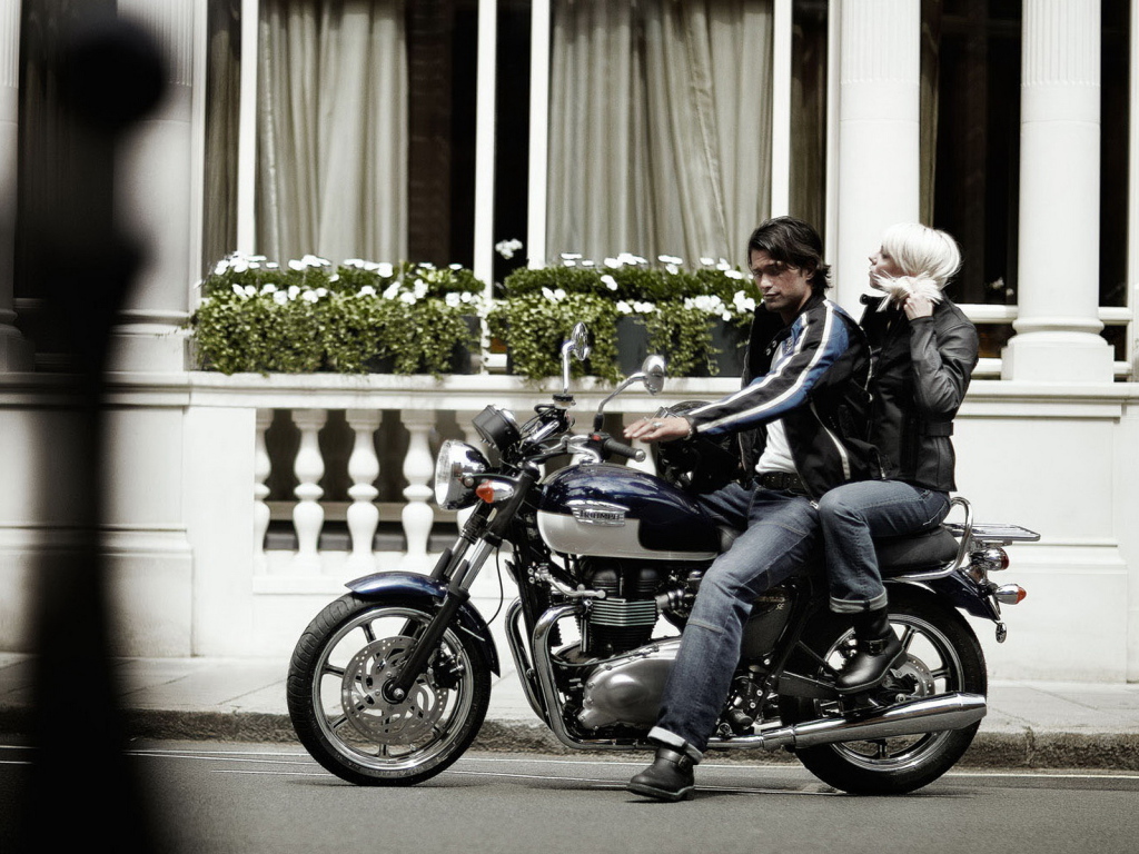 Совершенство классики в Триумф Бонневелли