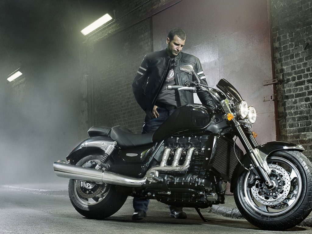 Triumph Rocket III Roadster