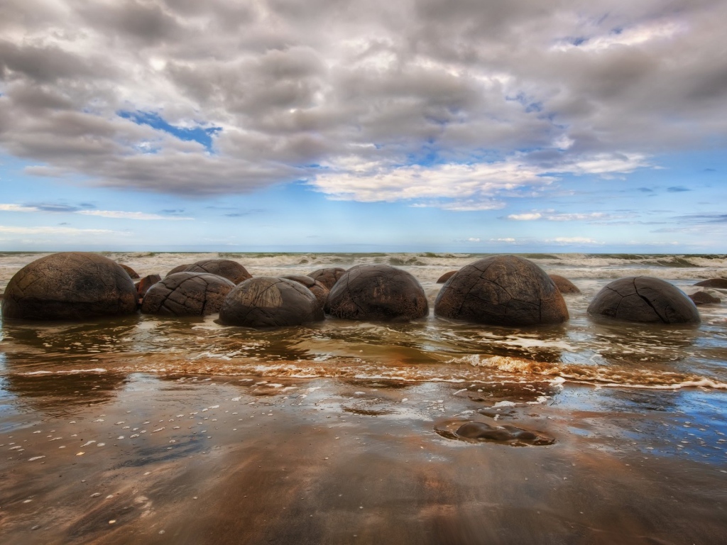 Круглые камни