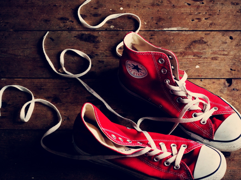 Красные кеды