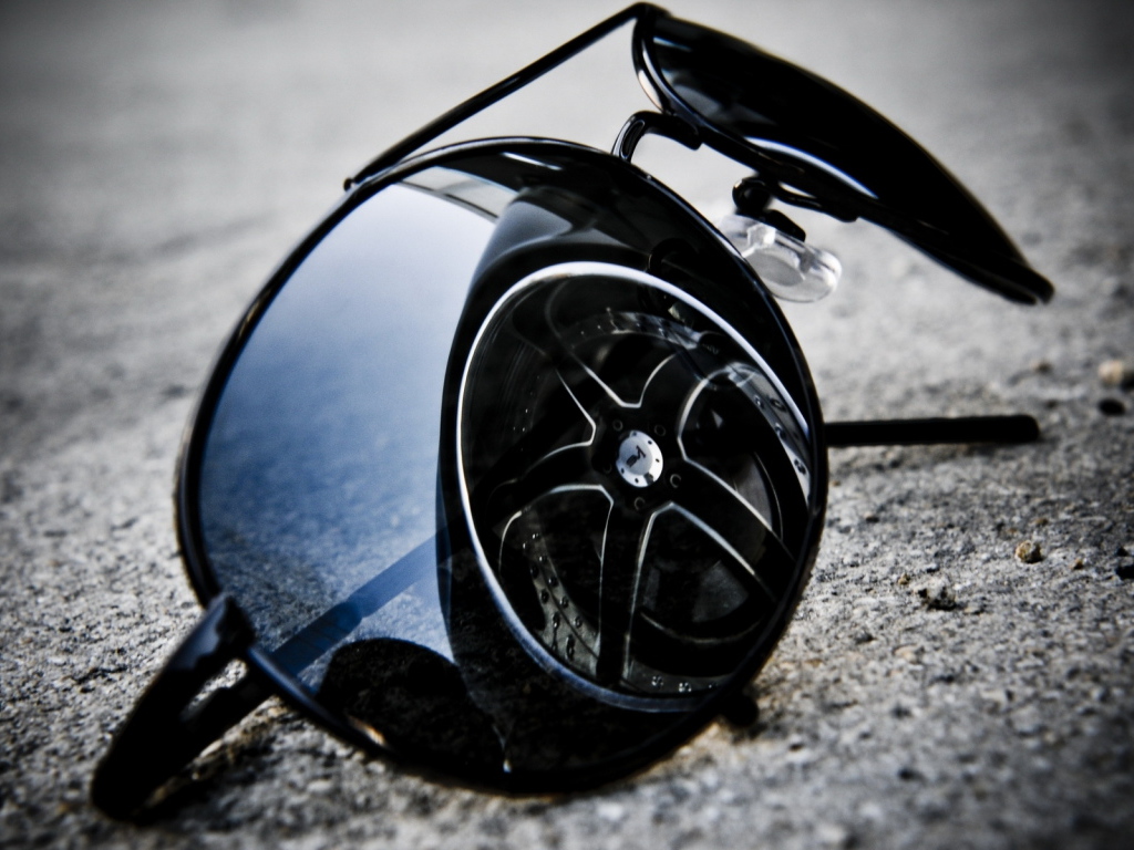 Солнцезащитные очки