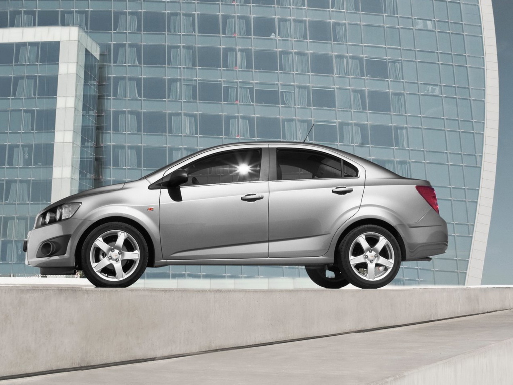 Chevrolet-Aveo Sedan 2012