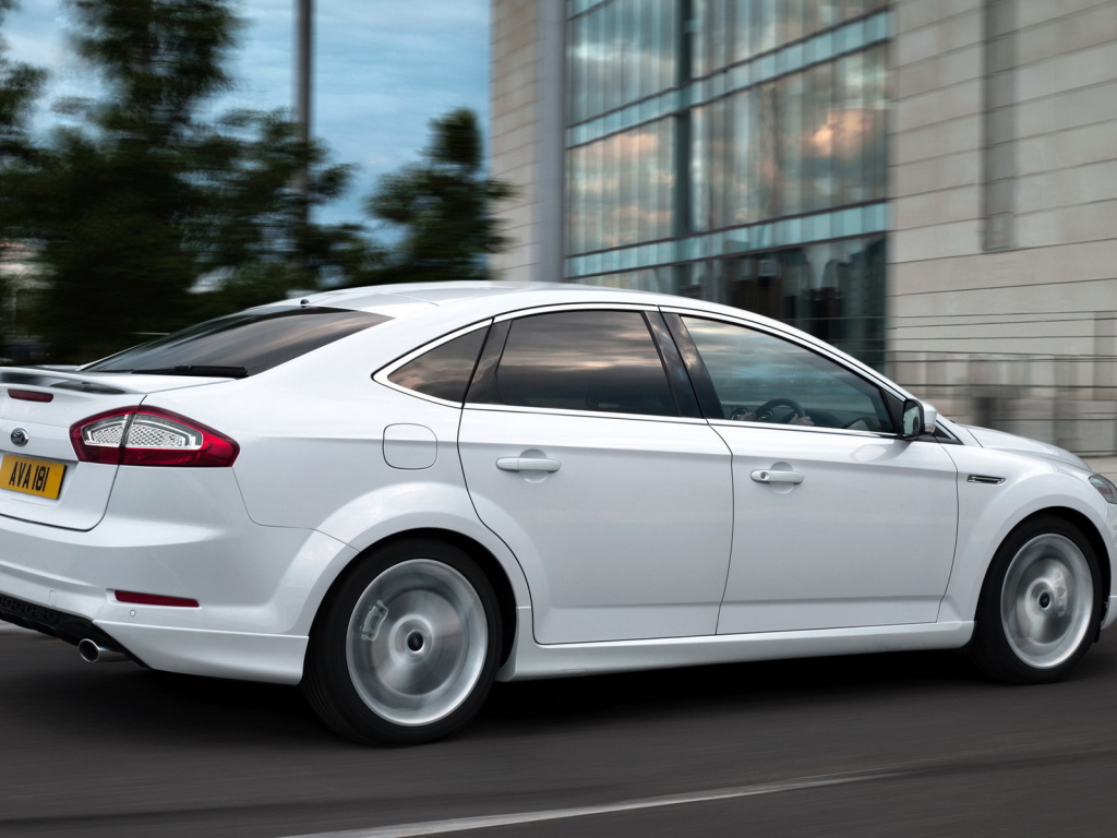 Ford Mondeo Titanium X Hatchback