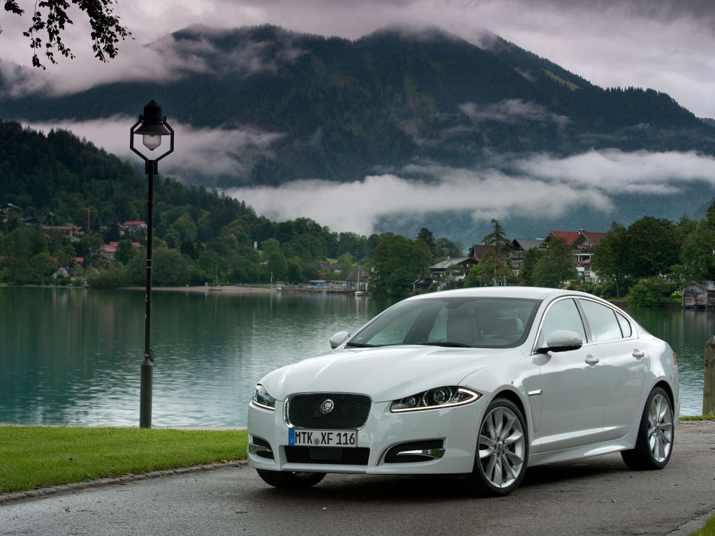 Jaguar-XF