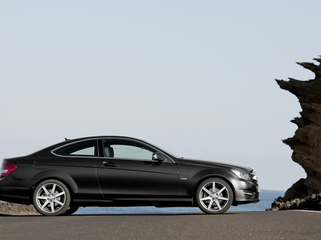 2012-Mercedes-Benz-C-Class