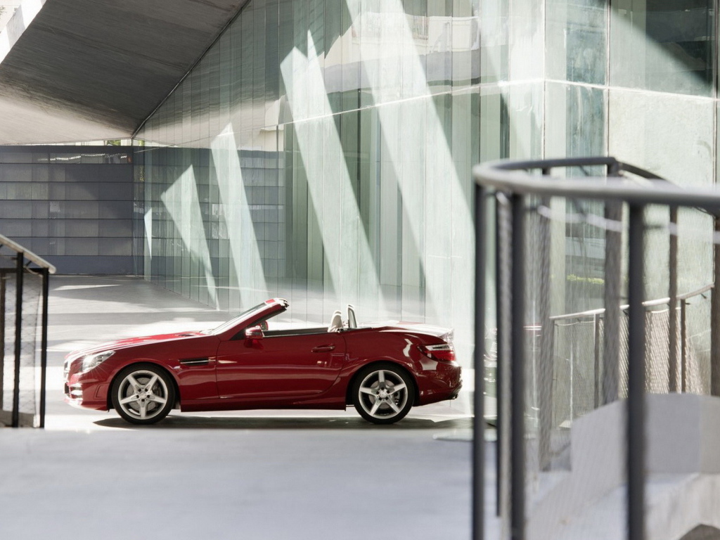 new Mercedes-Benz-SLK-Class