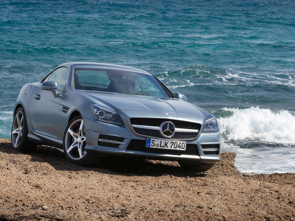 Mercedes-Benz-SLK350 Coupe
