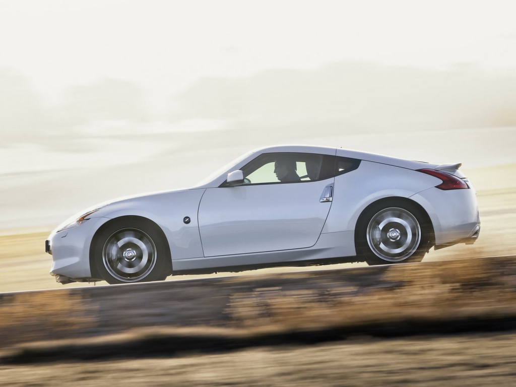 Nissan-370Z 2011