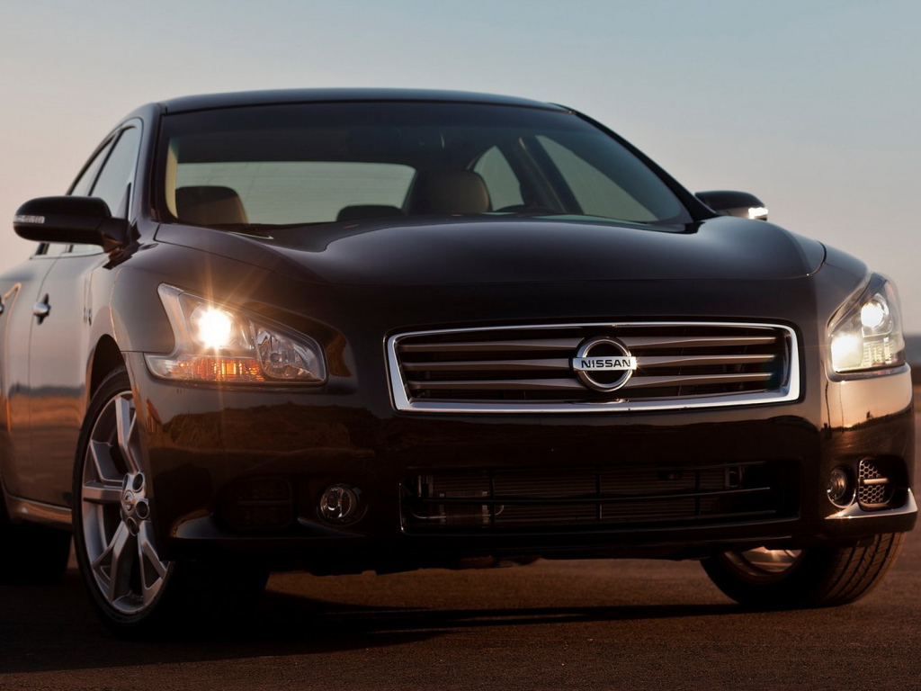 Nissan-Maxima
