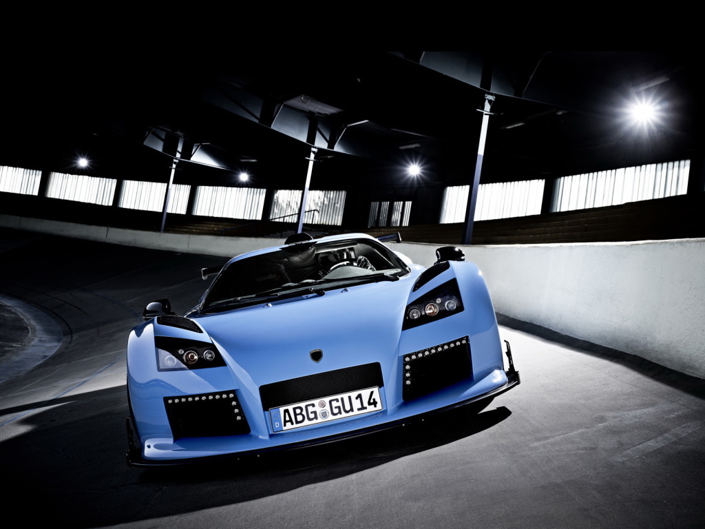 Gumpert-Apollo-S-Front