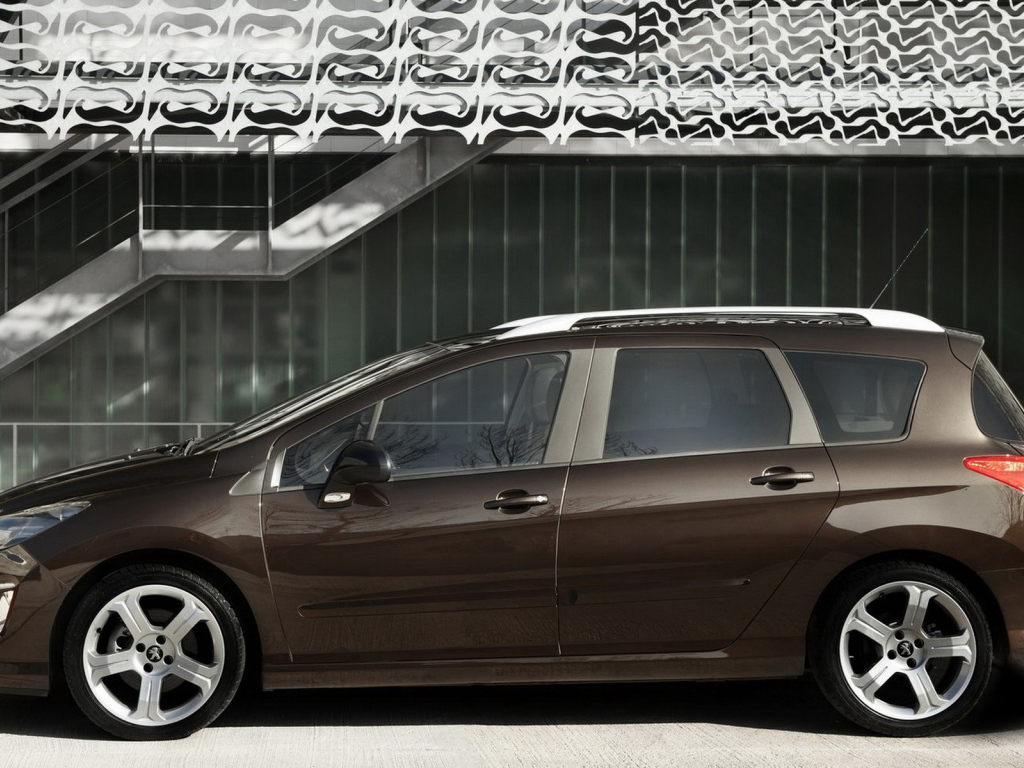 Peugeot-308 SW 2012