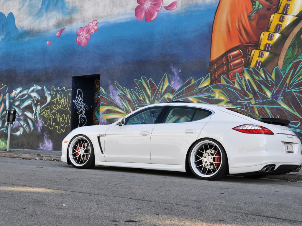 white Porsche Panamera