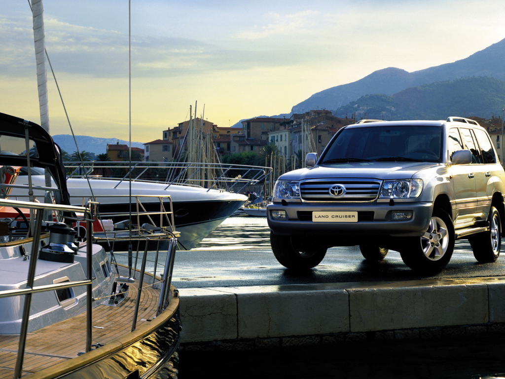 Toyota Land Cruiser 100