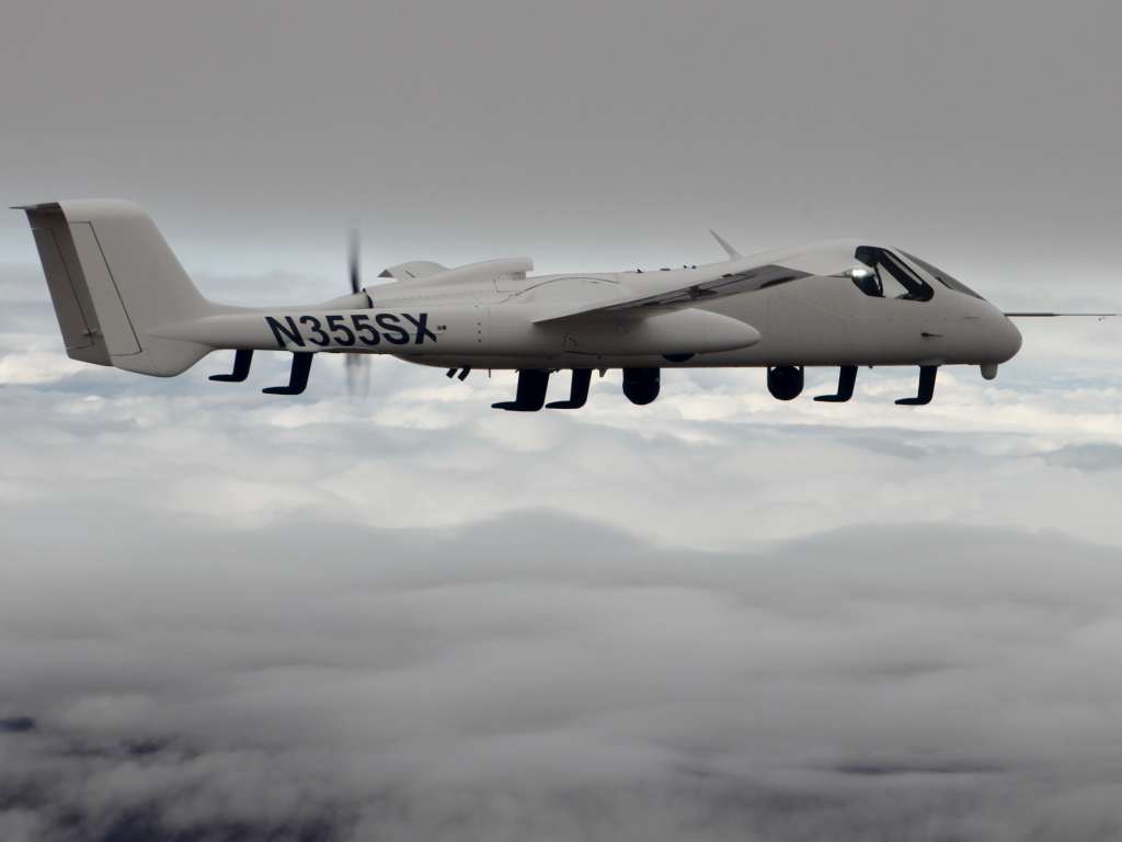 Самолет в небе