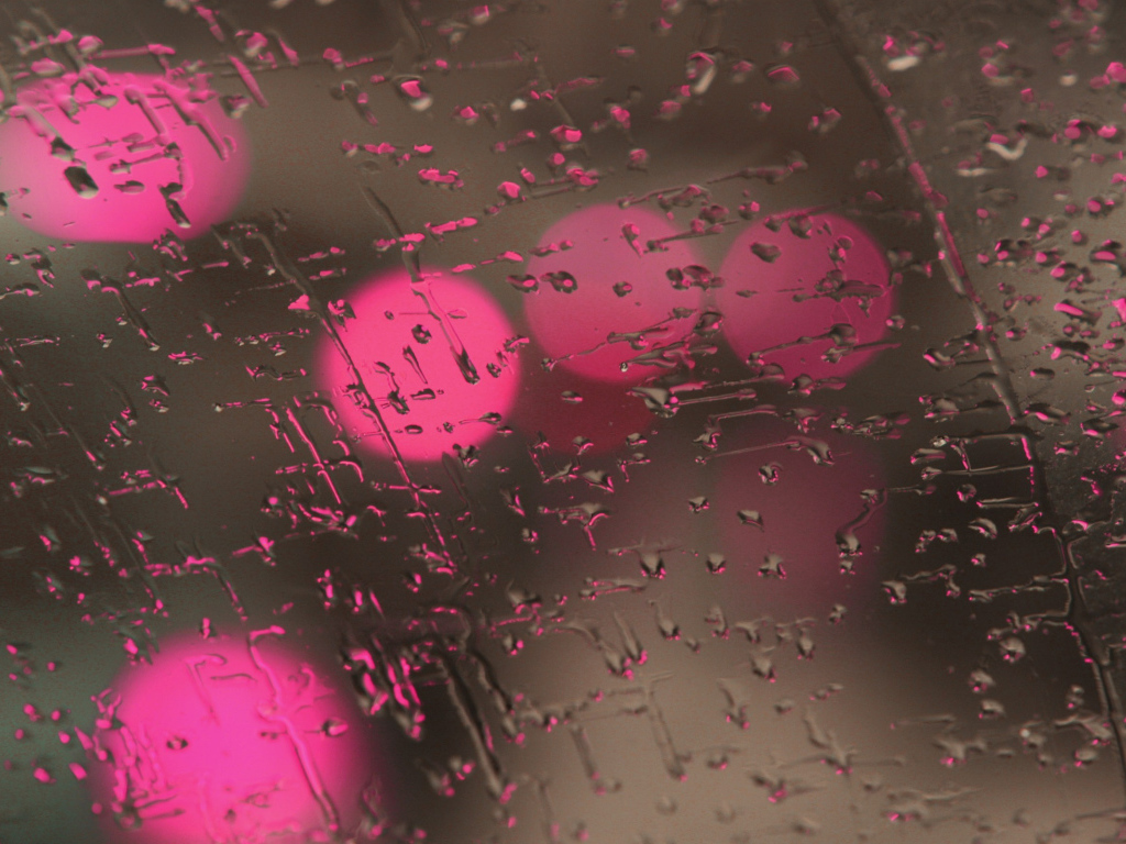 Капли дождя