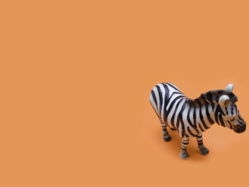 Игрушечная зебра