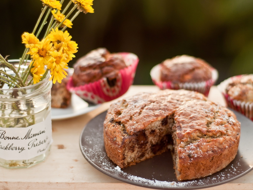 Кексы и пирог