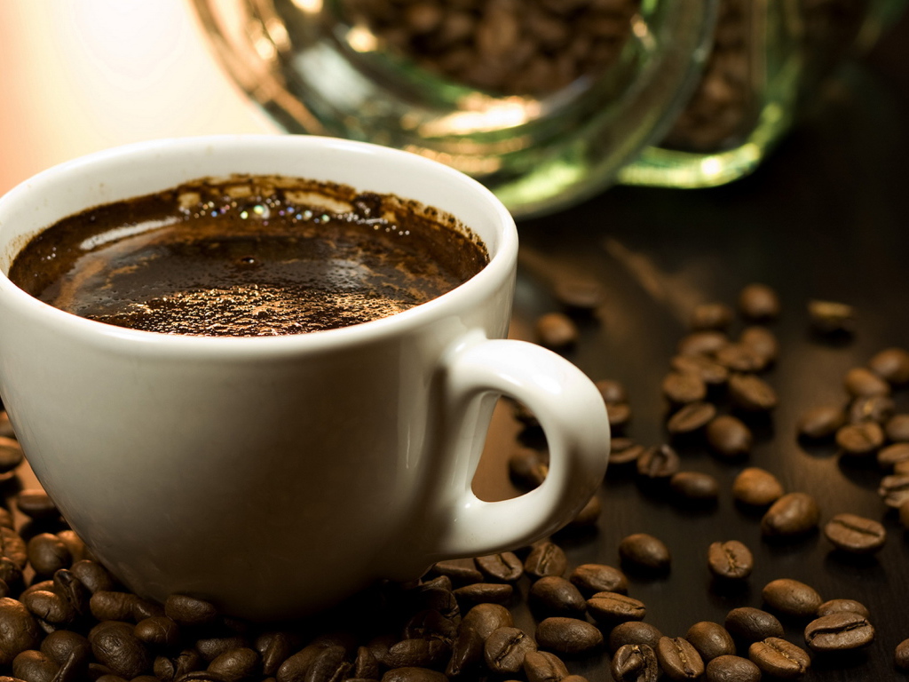 Чашка свежего кофе