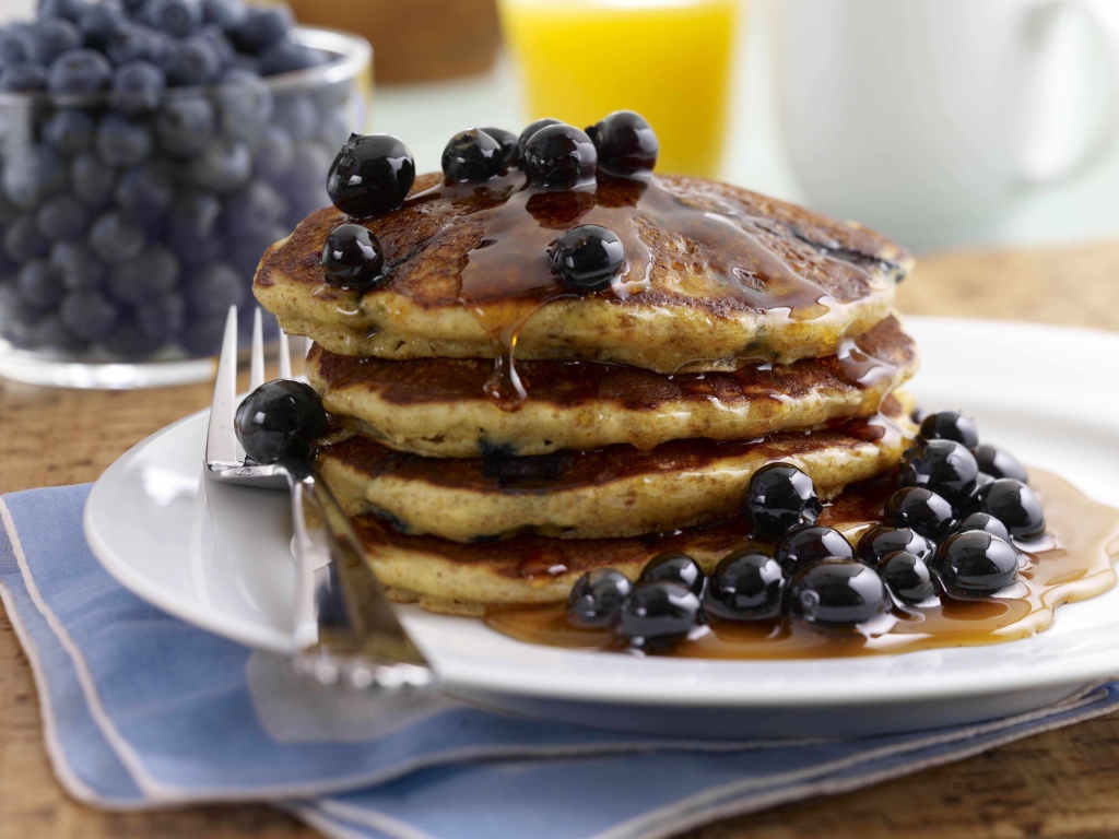 Блинчики с черникой Масленица