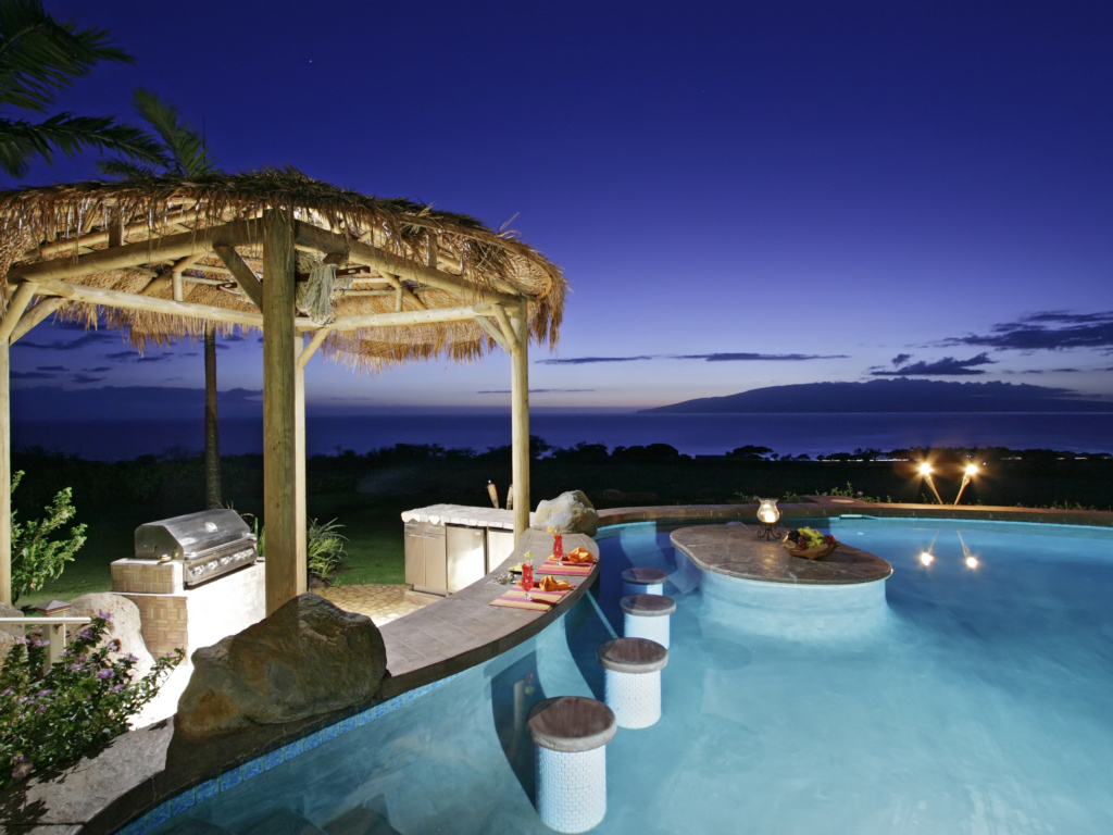 Бассейн с видом на океан