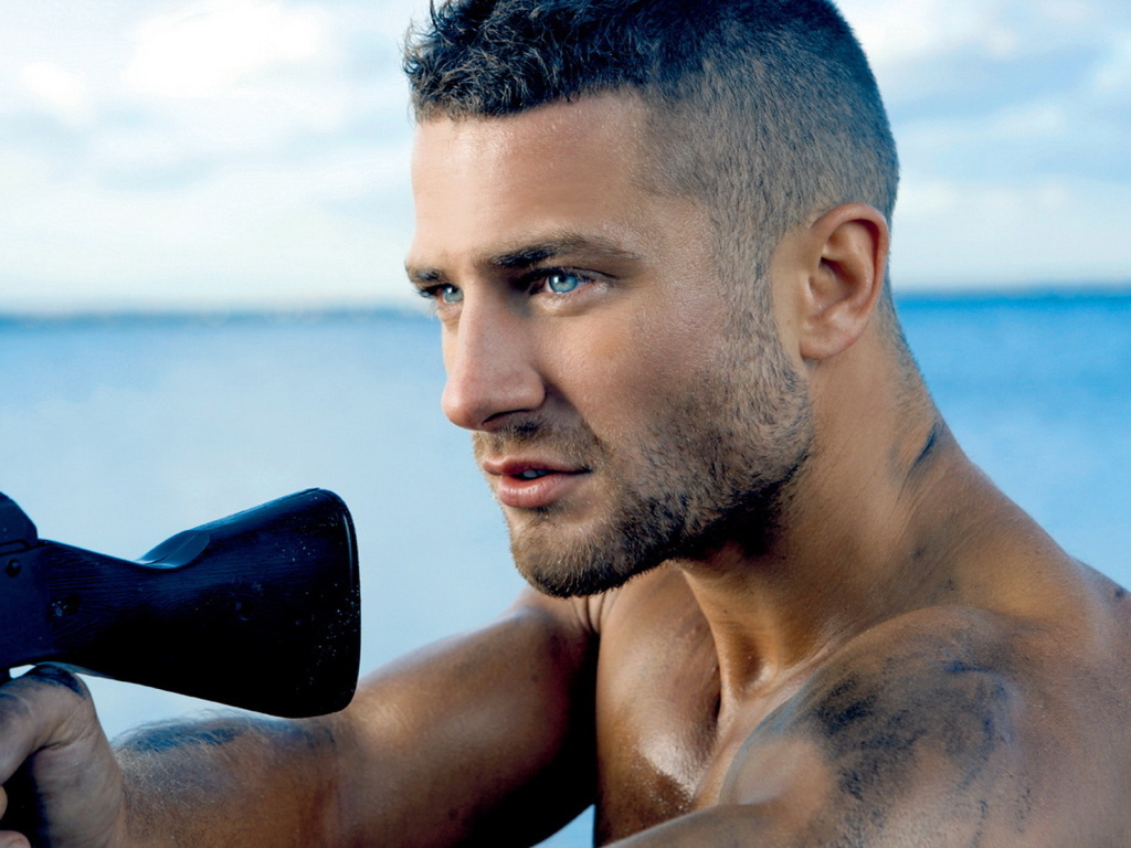 Мужчина с ружьем