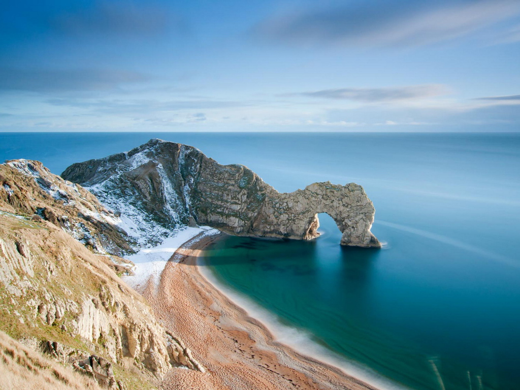 Прибрежные скалы