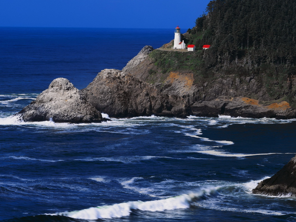 Маяк на склоне