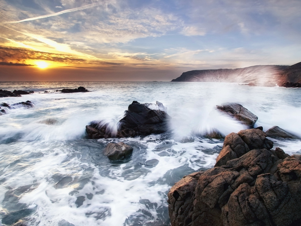 Волна у берега