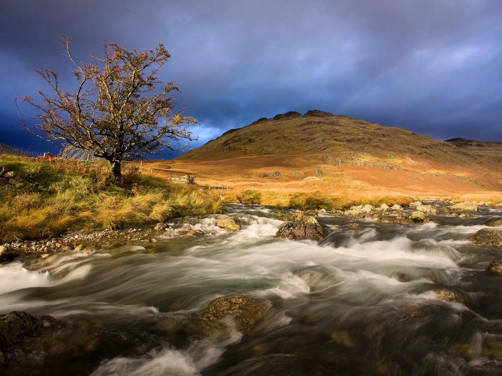 Речка на холме