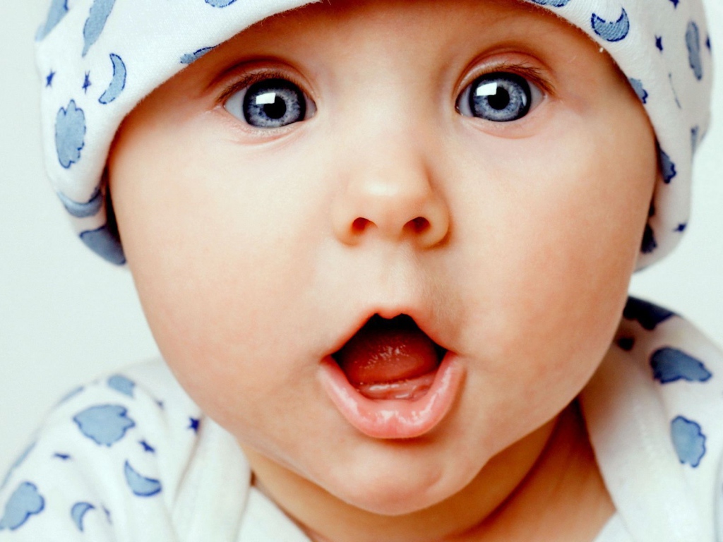 Голубоглазый малыш