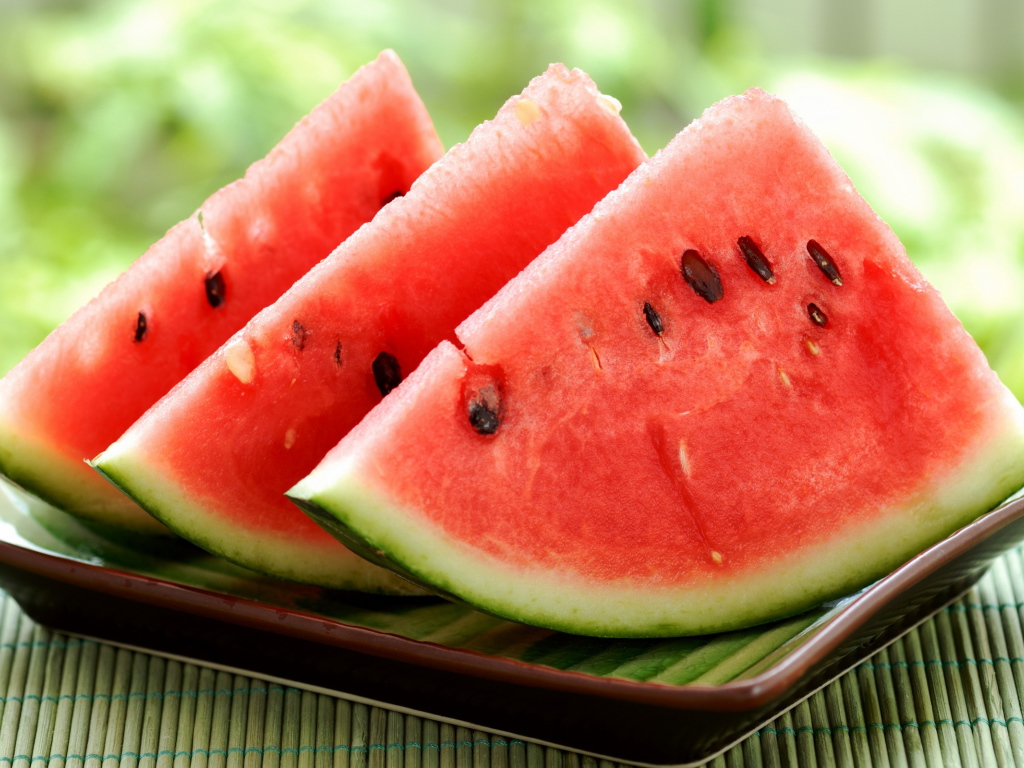 Арбузные кусочки