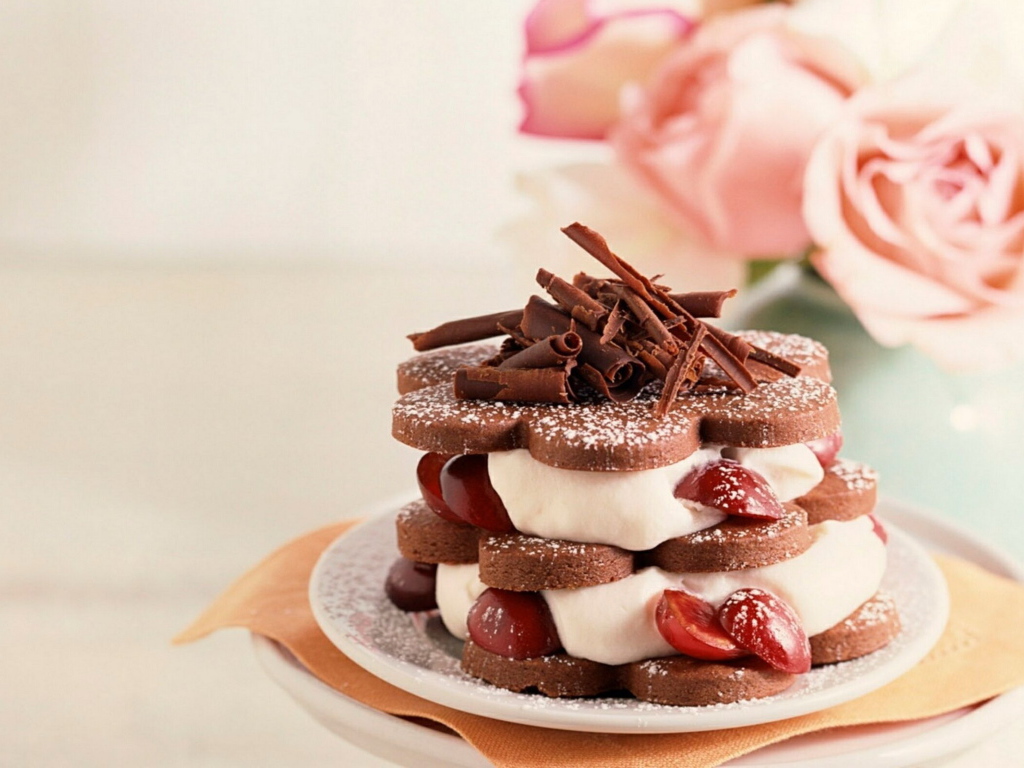 Пирожное с шоколадной стружкой