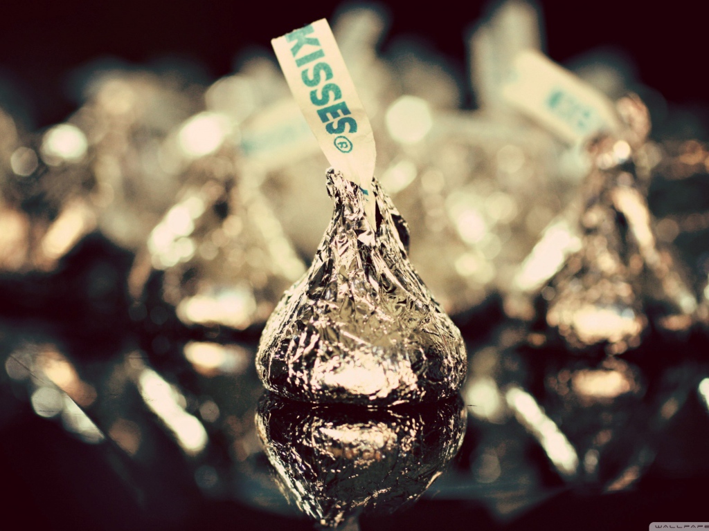 Конфета в обертке