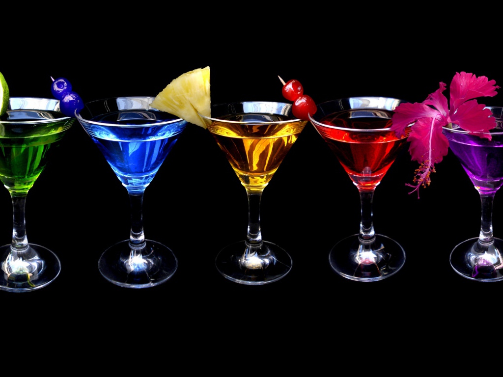 Яркие коктейли