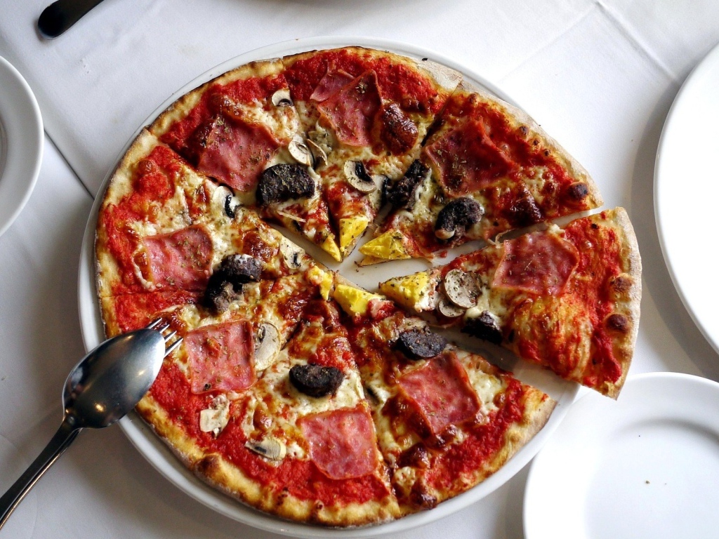 Острая пицца