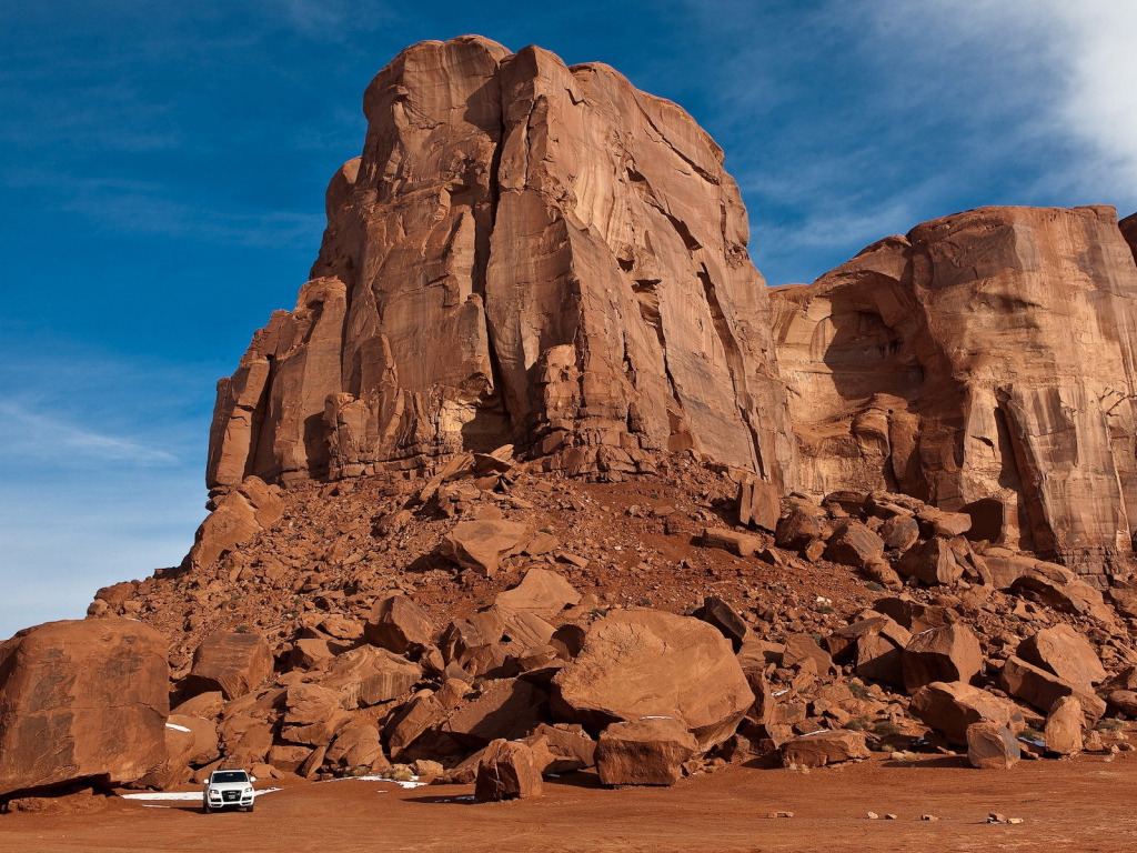 Горы в пустыне