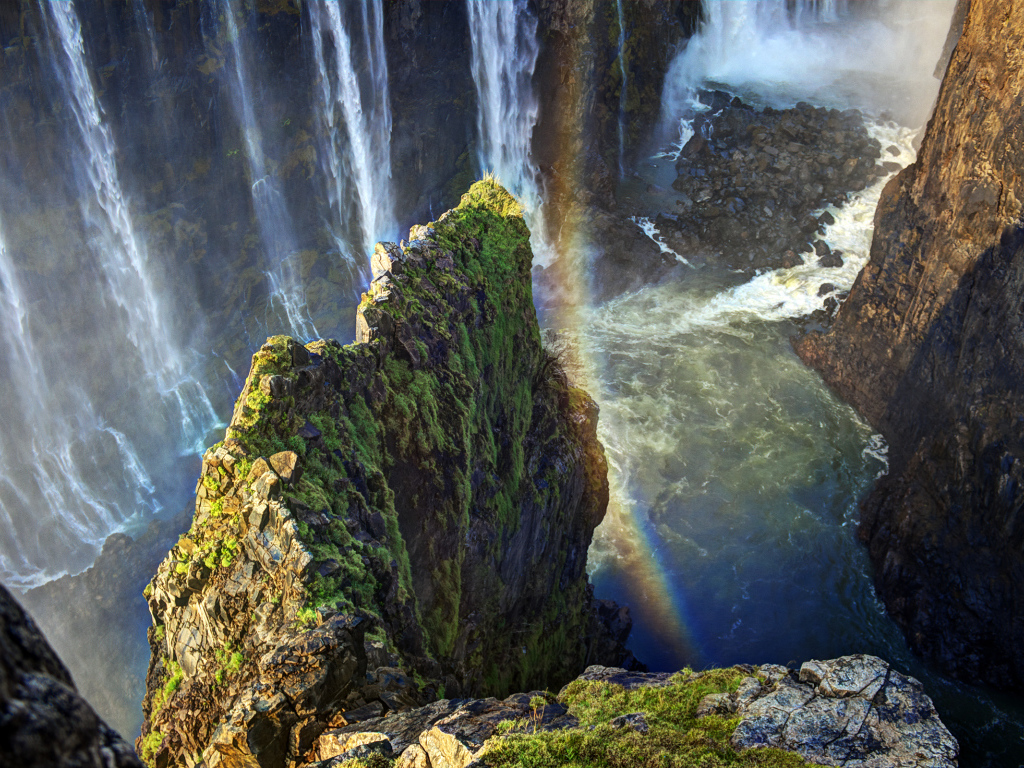 Острые скалы