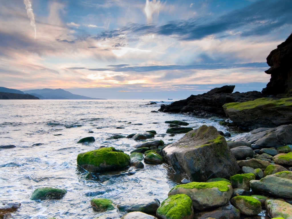 Каменный берег