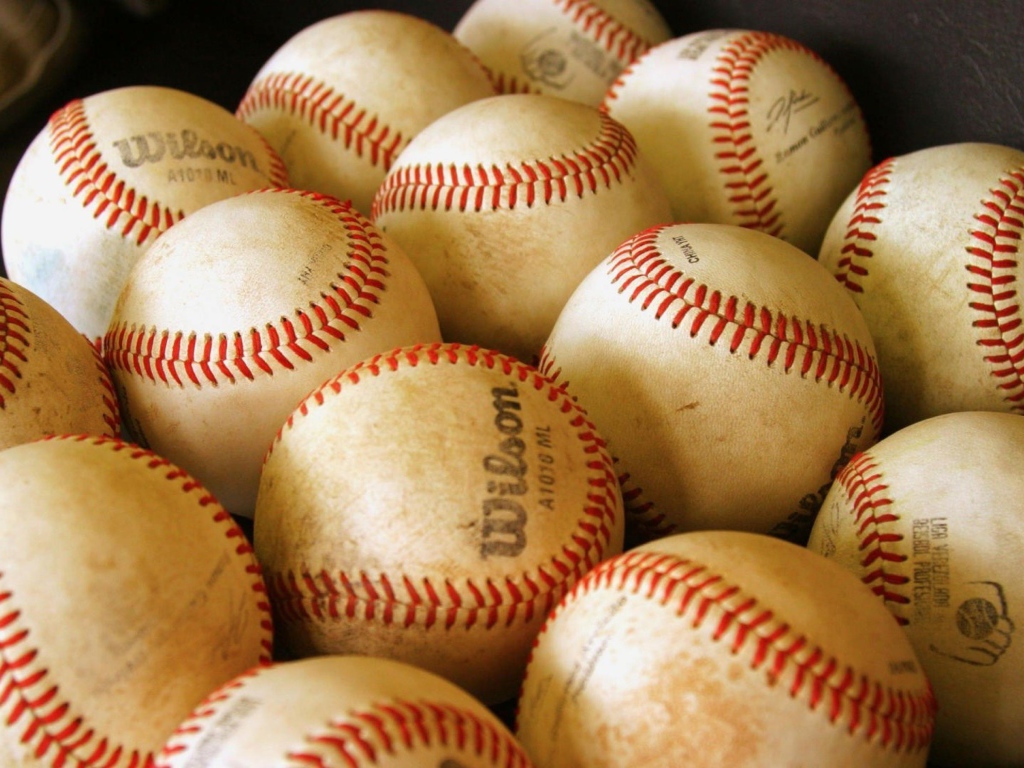 Бейсбольные мячи