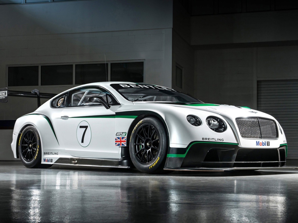 Автомобиль на стоянке