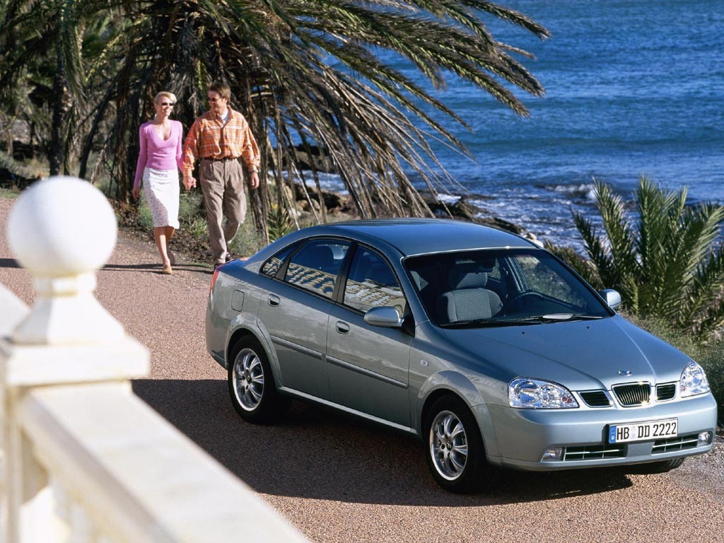 Автомобиль Daewoo