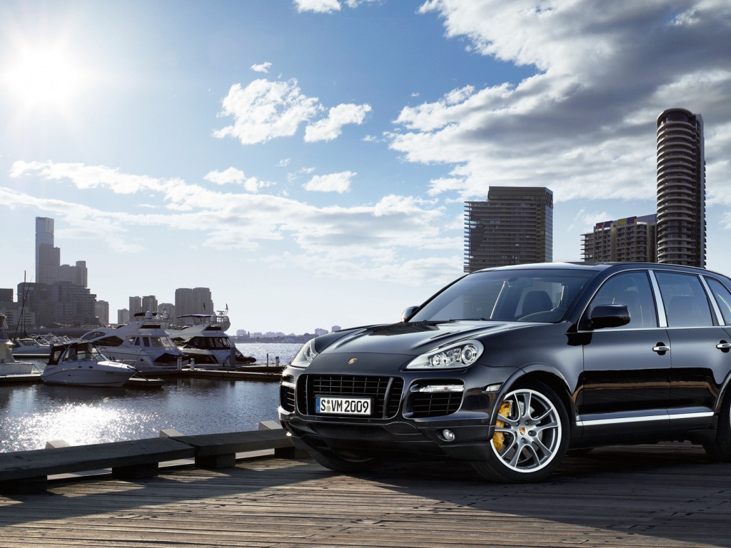 Порш на берегу моря