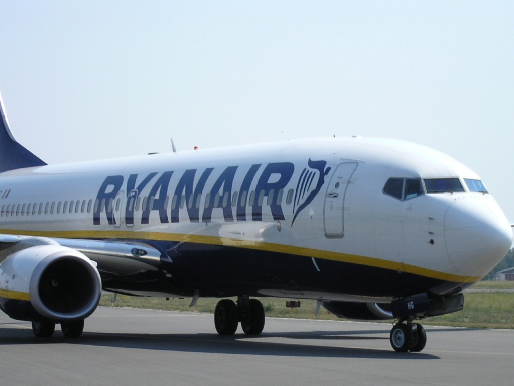 Самолет Ryanair