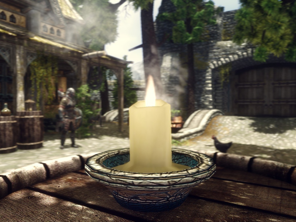 Горящая свеча на бочке