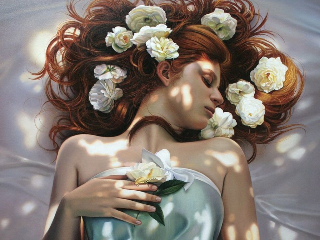 Девушка с цветами в волосах