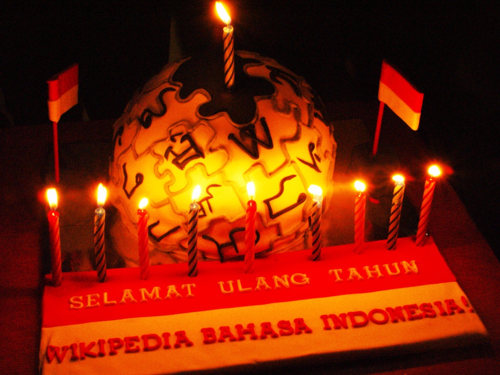 Индонезия торт на день рождения