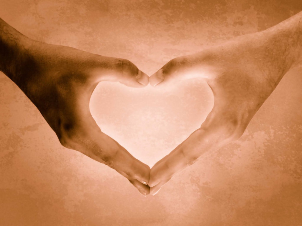 Сердце из рук