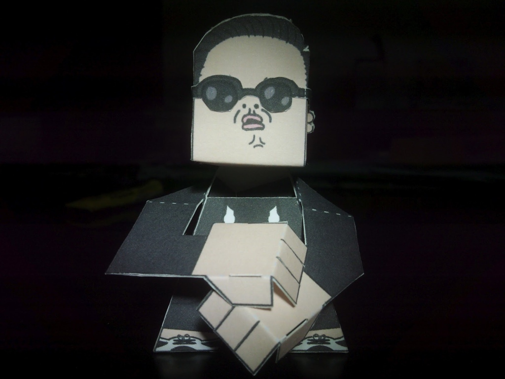 PSY в картонном стиле